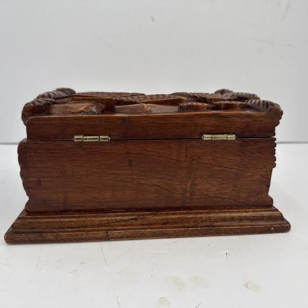 Vintage Hand Carved Folk Art Wooden Jewelry Trinket Box Red Velvet Lined
